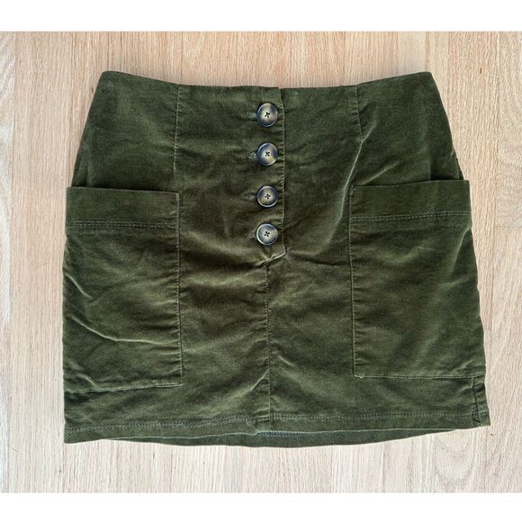 BDG Urban Outfitters Dark Olive Green Velvet Corduroy Mini Skirt size Small - Picture 1 of 5